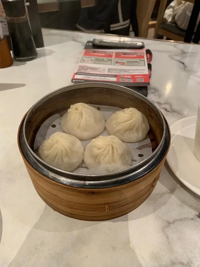 不等你小籠包