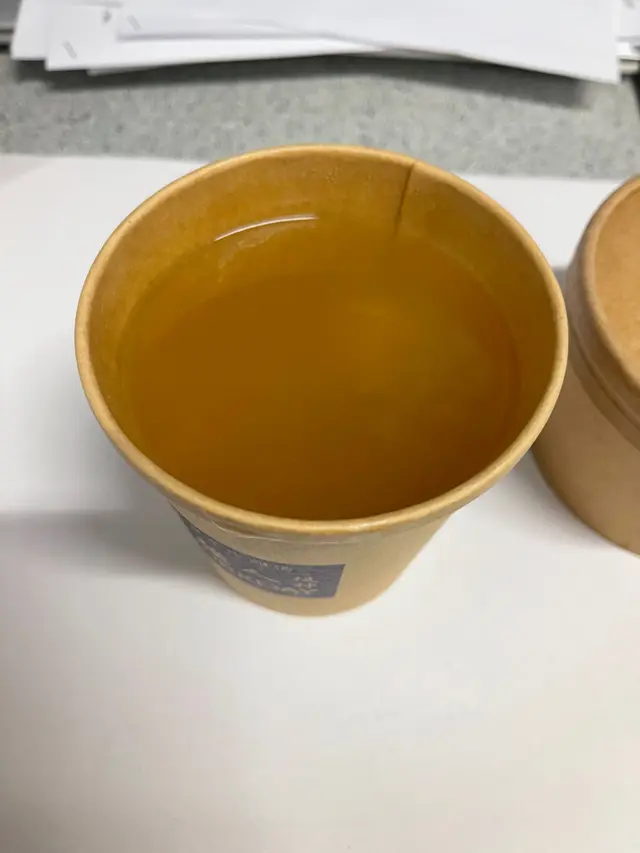 價錢與實物不符，與圖片不符