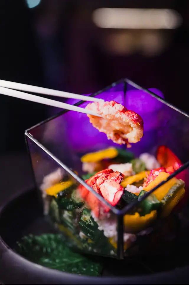 鹽酥波士頓龍蝦脆角豆金瓜 