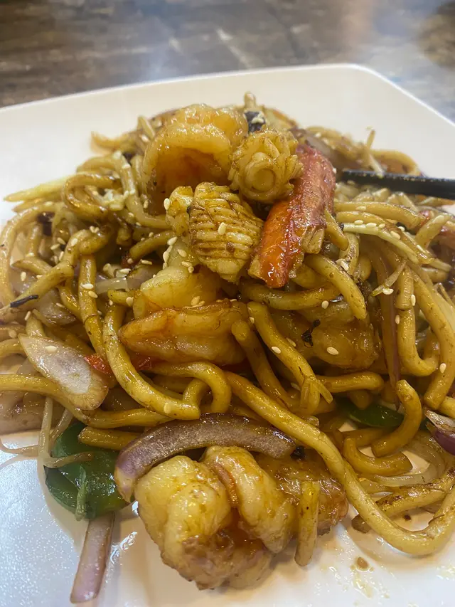XO醬海鮮炒烏冬