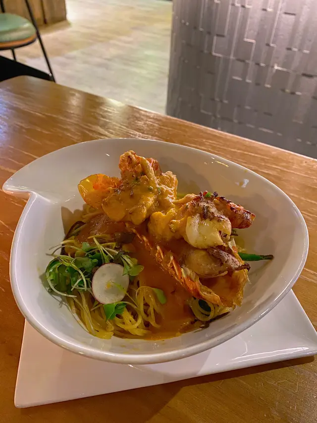 極尚濃蝦湯伴慢煮龍蝦天使麵