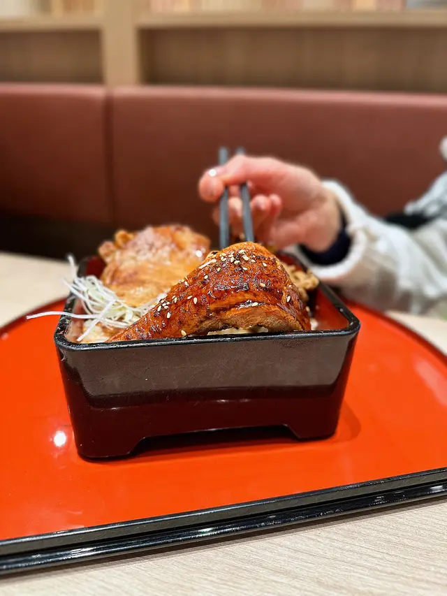 ABURI-EN豚肉·鰻魚雙併飯