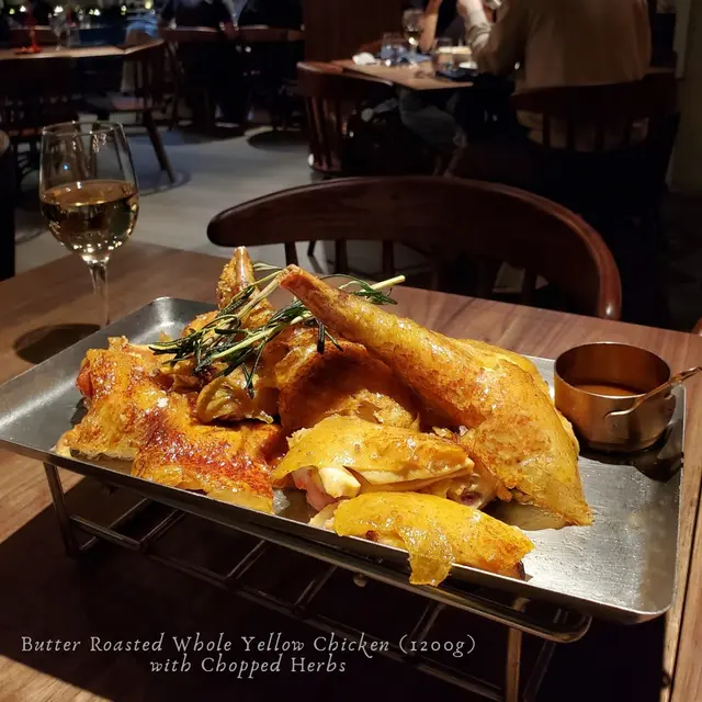 牛油香草烤黃油大雞 (全隻)(切片)