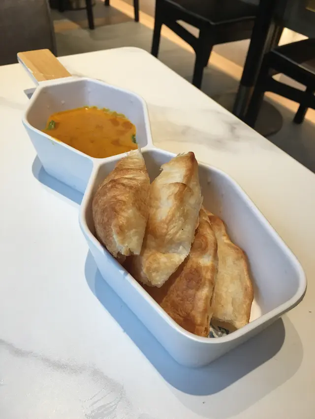 馬來烤餅配素咖喱