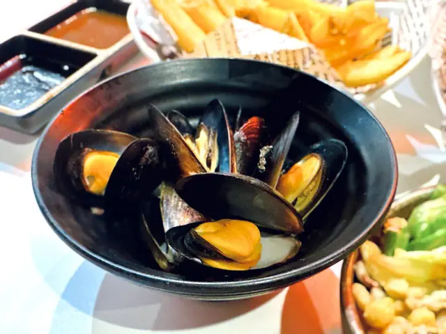 是日煮藍青口