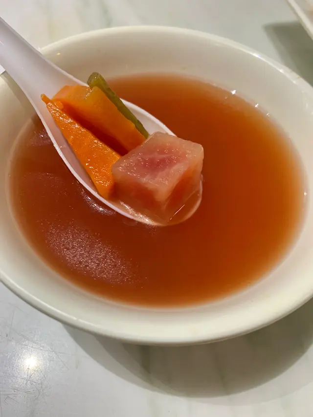 例湯 - 西洋菜紅菜頭西芹紅蘿蔔湯