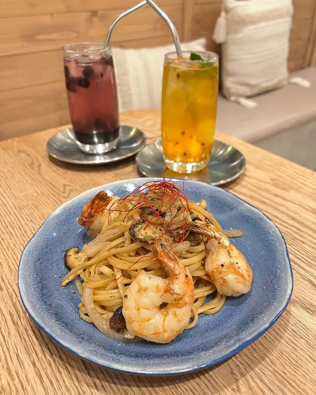 乾炒大蝦蒜香意粉