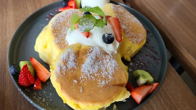 時令水果梳乎厘班戟