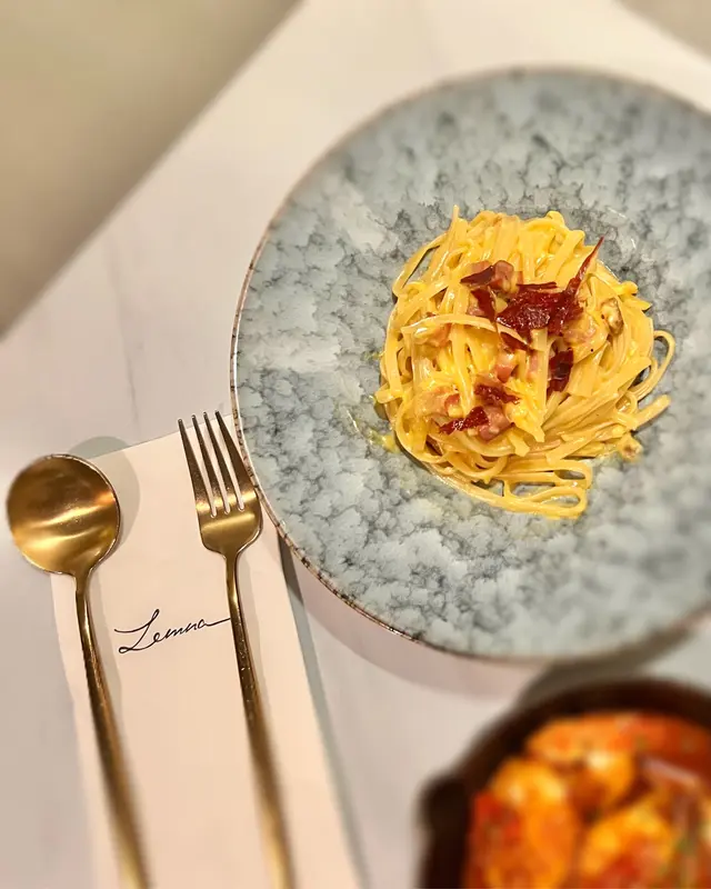 風乾豬腩肉奶油蛋黃扁意粉