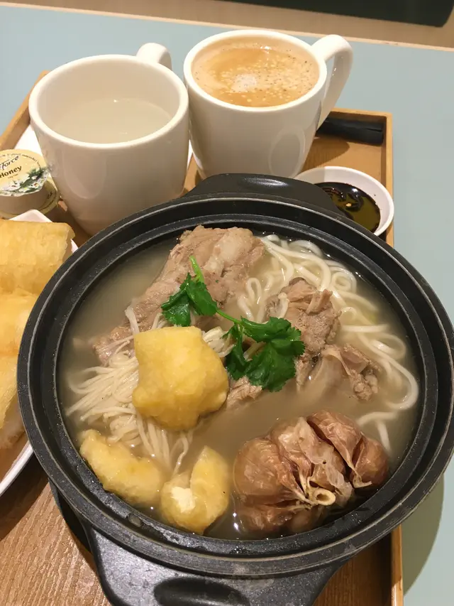肉骨茶麵線