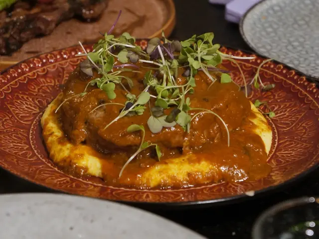 紅酒慢煮意大利牛仔膝配玉米蓉 ($228) 