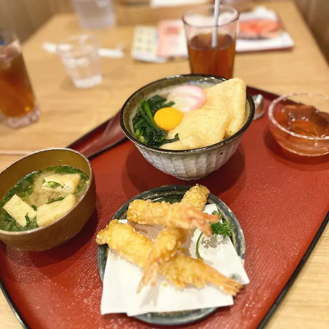 蝦天婦羅配碁子麵