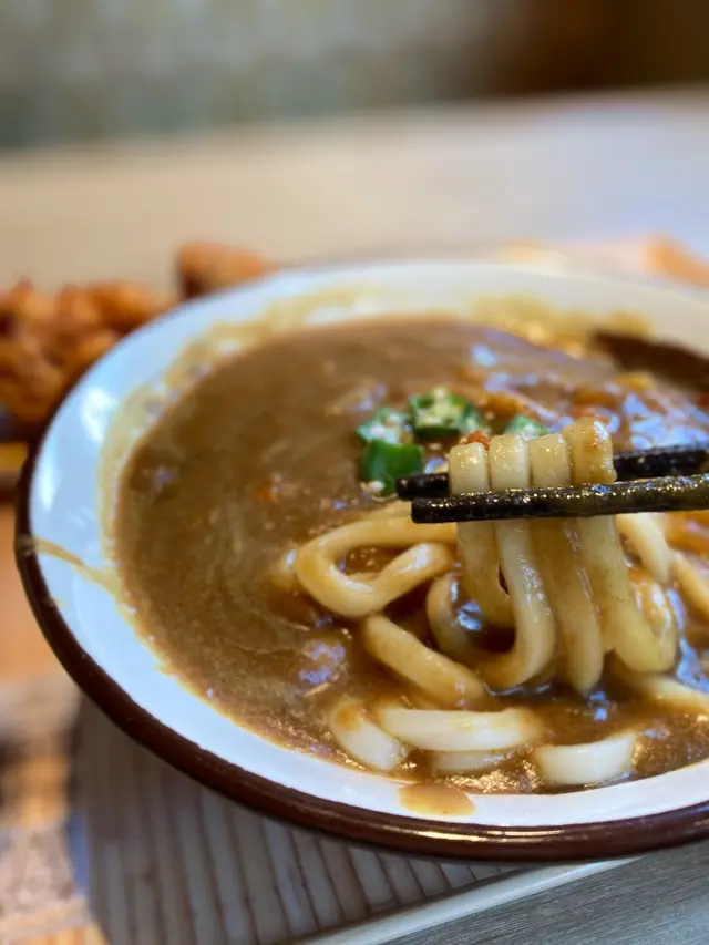 🍽 唐揚雞配日式咖喱湯讚岐烏冬