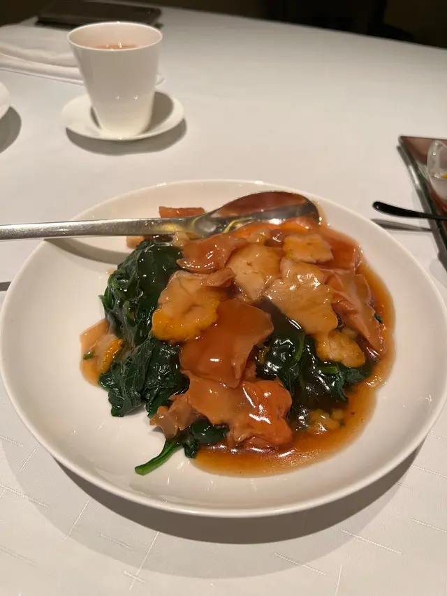 金耳榆耳扒菠菜苗