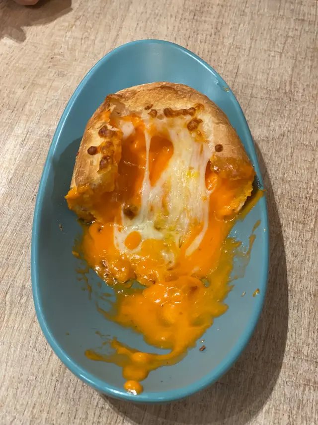 招牌流心芝士包