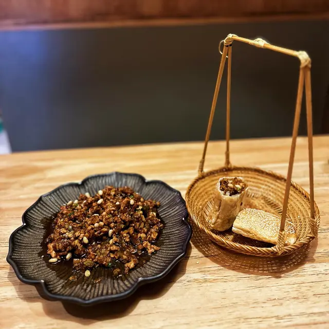 炒雞菘配叉子燒餅