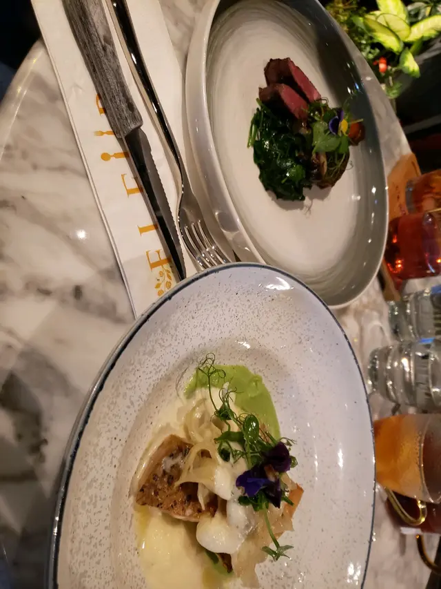 等左成個鐘嘅主菜