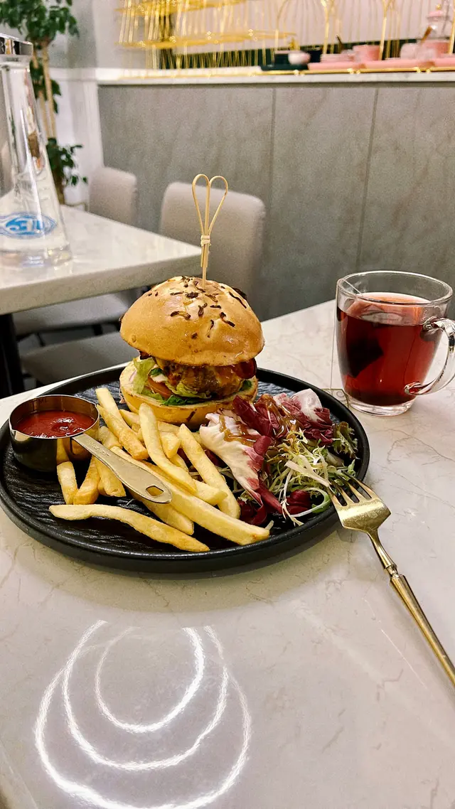 美式牛肉洋蔥漢堡