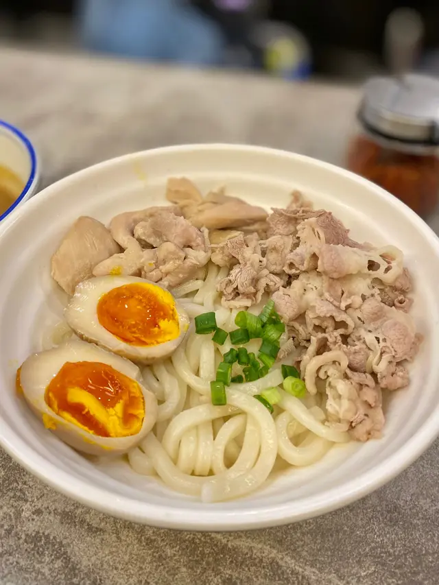 讚岐烏冬+日本溏心蛋+雪花肥牛+ 嫩雞柳絲