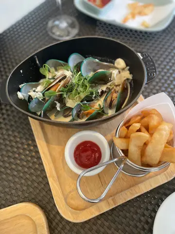 Mussels & Fries