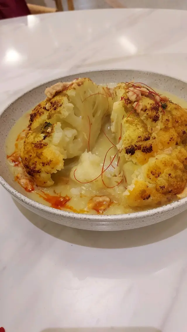 烤原個椰菜花配青咖哩