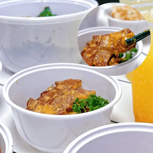 太鍾意佢哋嘅金沙乜乜,一於嗌晒佢!依個都係啖啖肉!🐽每一件豬柳肉都充滿金沙香味,鹹鹹香香真係令人愛不釋手!🐷