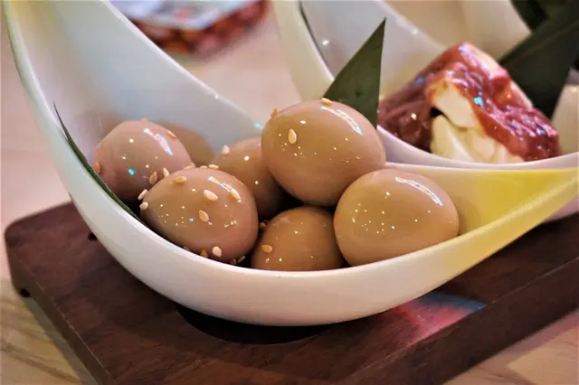 醬油鳥蛋