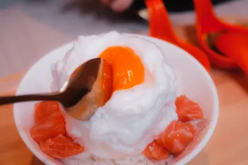三文鱼终极TKG生鸡蛋伴饭
