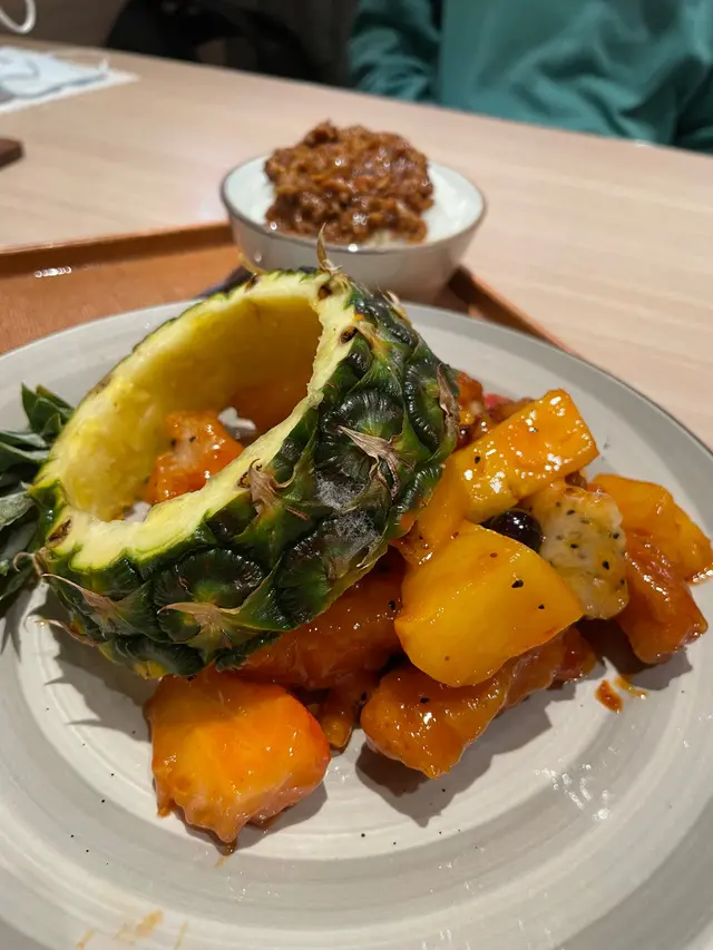 鳳梨鮮果甜酸肉