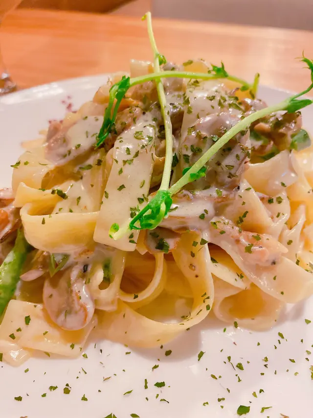 烤雞磨菇闊條面