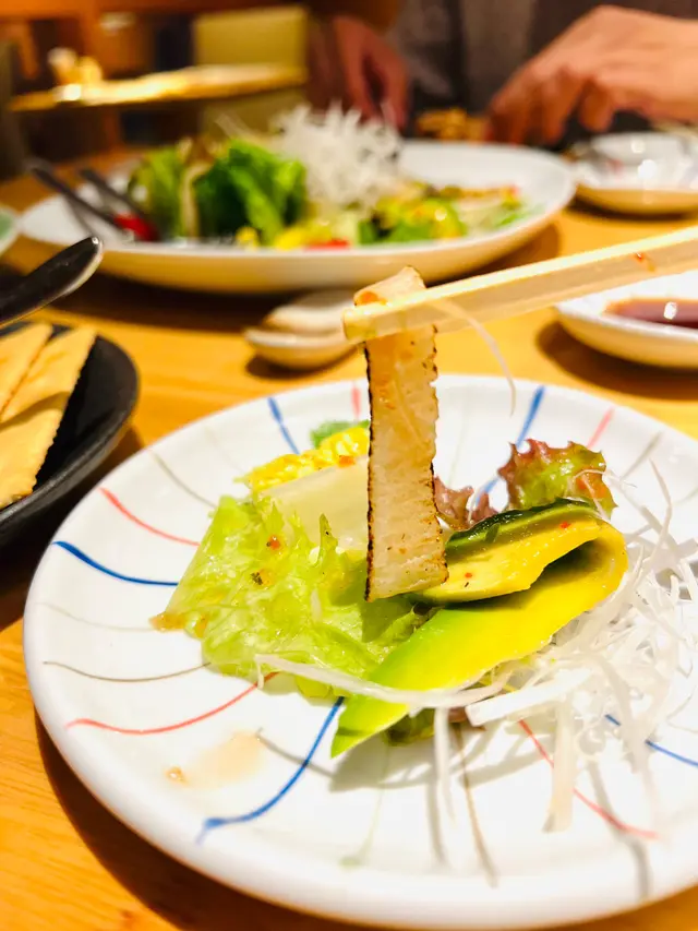 特製黑松露炙燒平目魚邊沙律