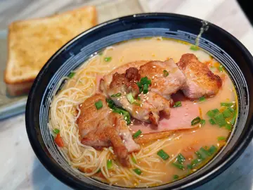 番茄香草鸡扒餐肉火腿浓汤天使面