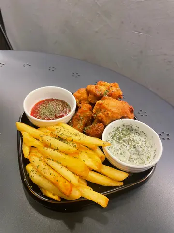 他他酱炸鸡+薯条