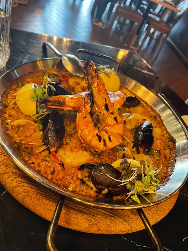 西班牙海鮮炒飯