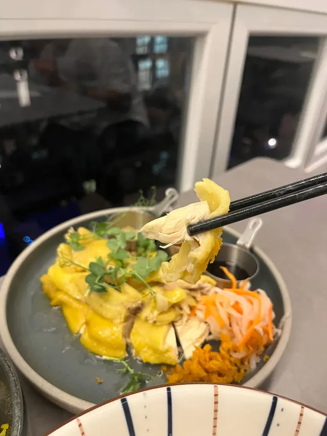 招牌無骨海南雞半隻