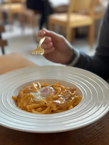 泡菜煙鴨胸忌廉烏冬