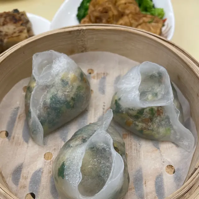 金菇菜苗餃