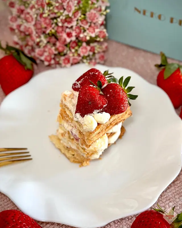 韓國草莓麻薯拿破崙蛋糕