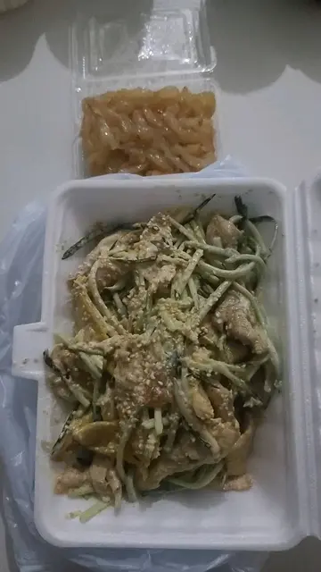 芥末麻醬手撕雞加海蜇