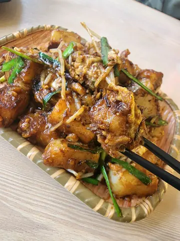星洲炒萝卜糕