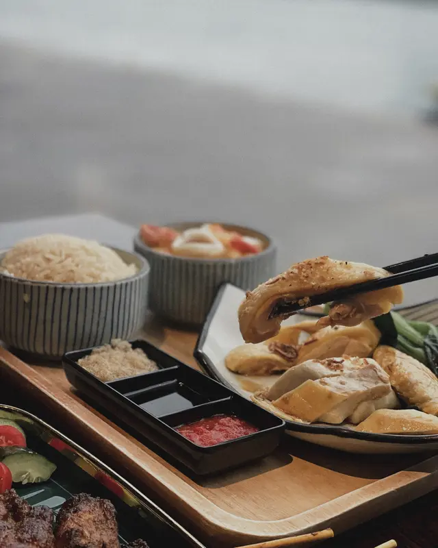 招牌海南雞飯拼海鮮喇沙