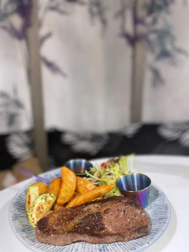 美國肩用牛小排配薯菜