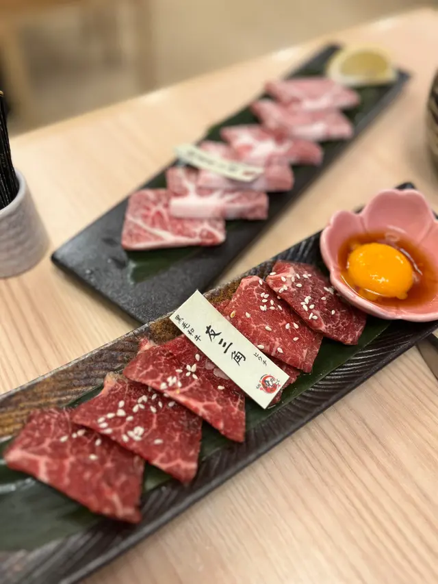 黑毛和牛友三角