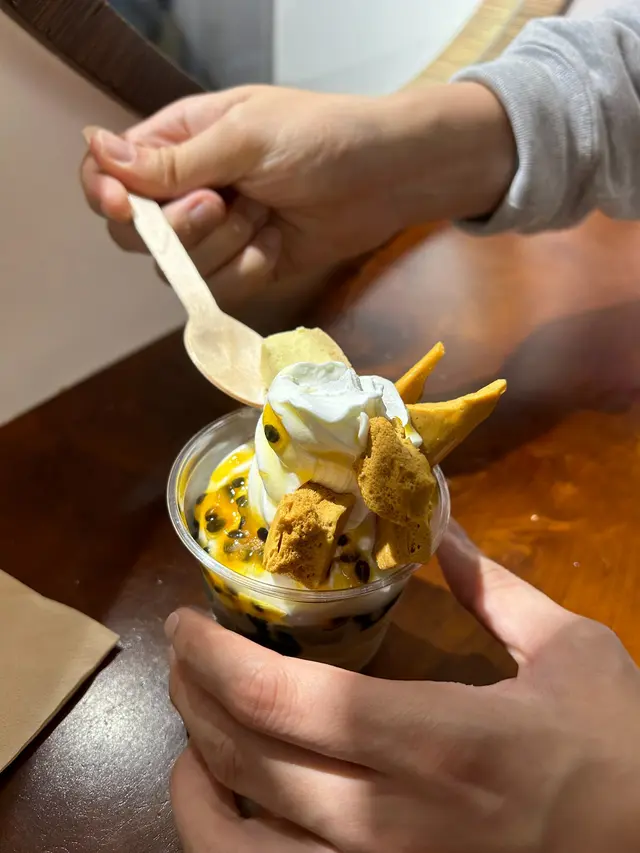 配料：海鹽焦糖脆脆、抹茶麻糬、檸檬芝士蛋糕