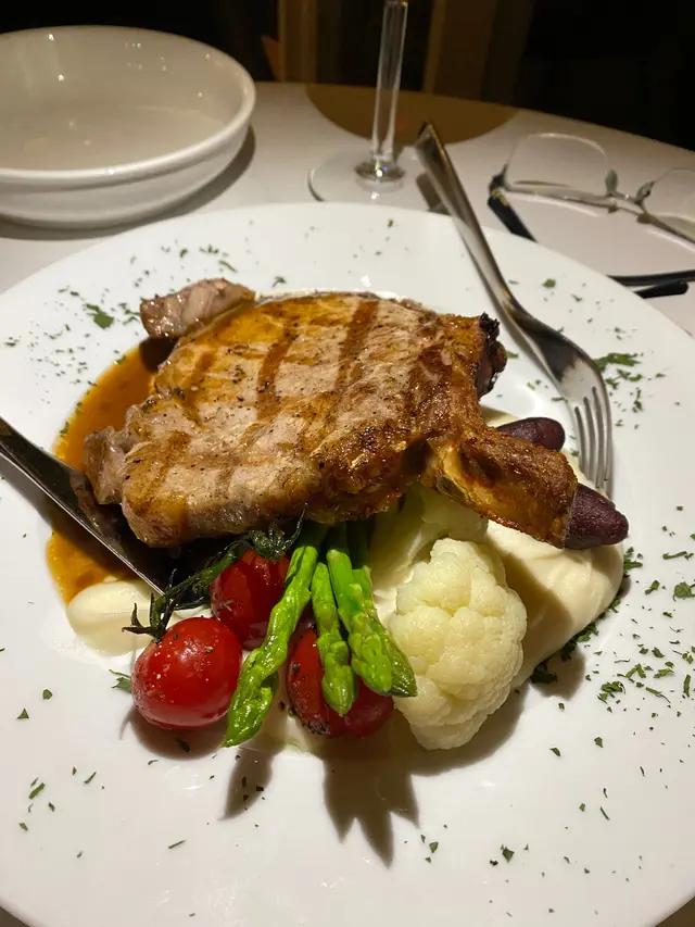 Grilled Kurobuta pork chop