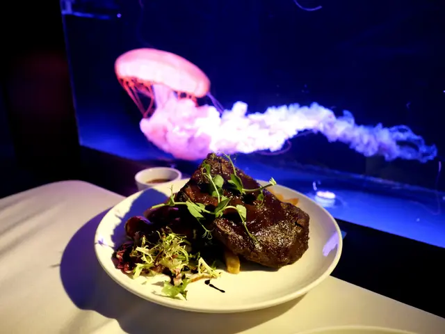 美式香烤豬肋骨配雜菜薯條