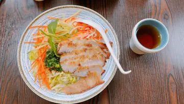 豬頸肉撈檬