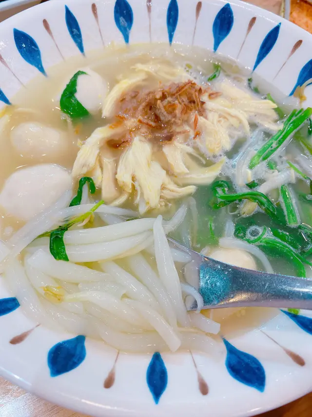 怡保扎肉手撕雞老鼠粉