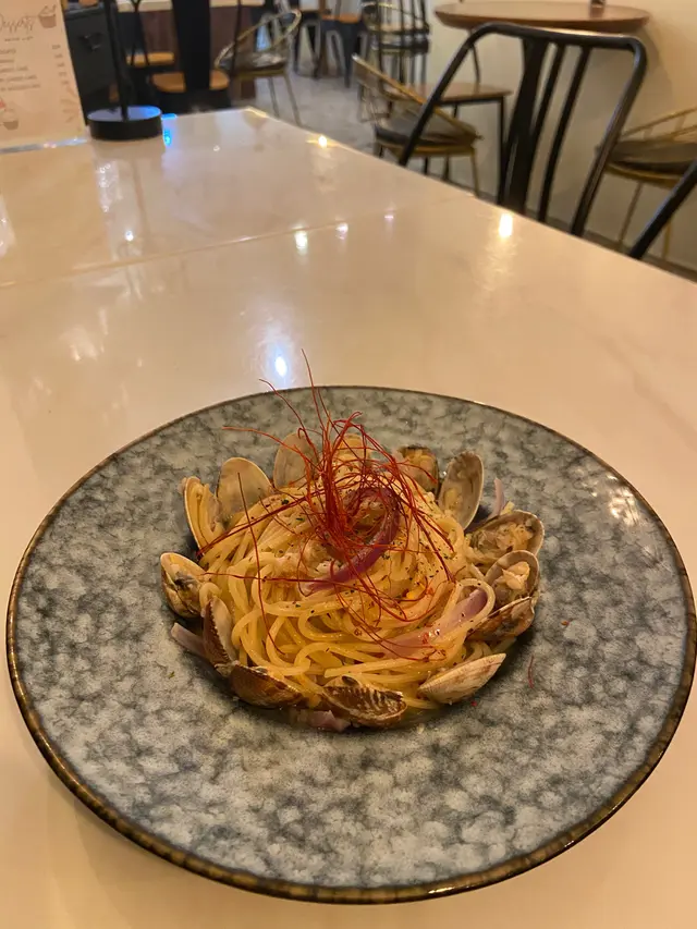 蒜油花椒蜆肉意大利麵