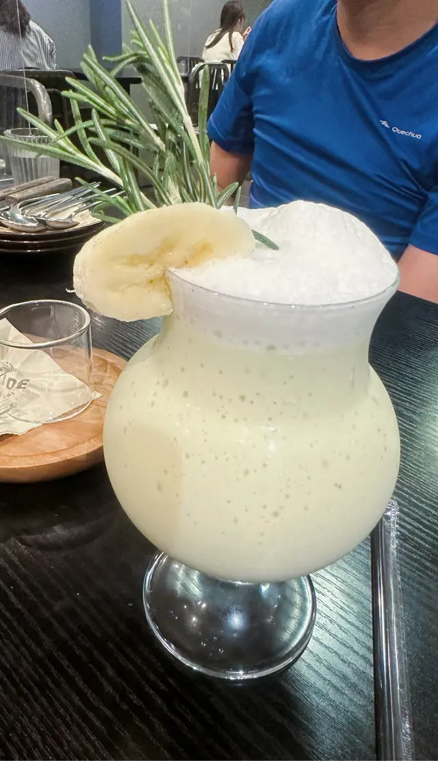 牛油果香蕉奶昔 